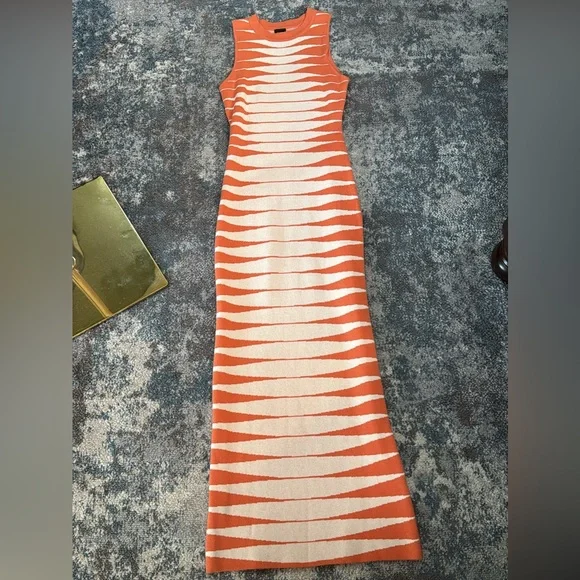 Orange and White Striped Sleeveless Dress - Picture 2 of 4